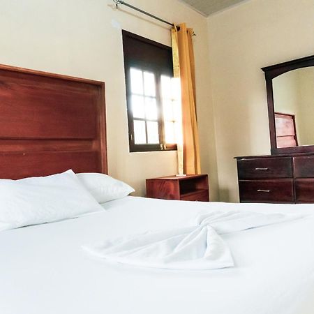 Hostal Eden 모요갈파 외부 사진