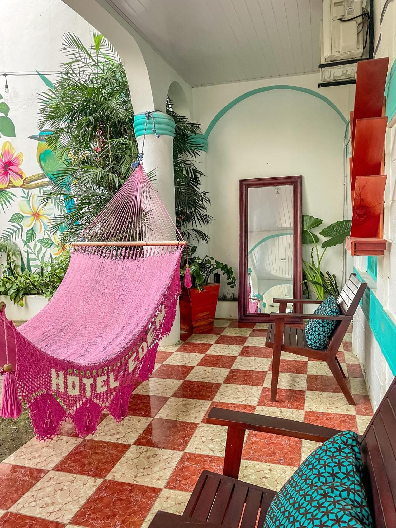 Hostal Eden 모요갈파 외부 사진