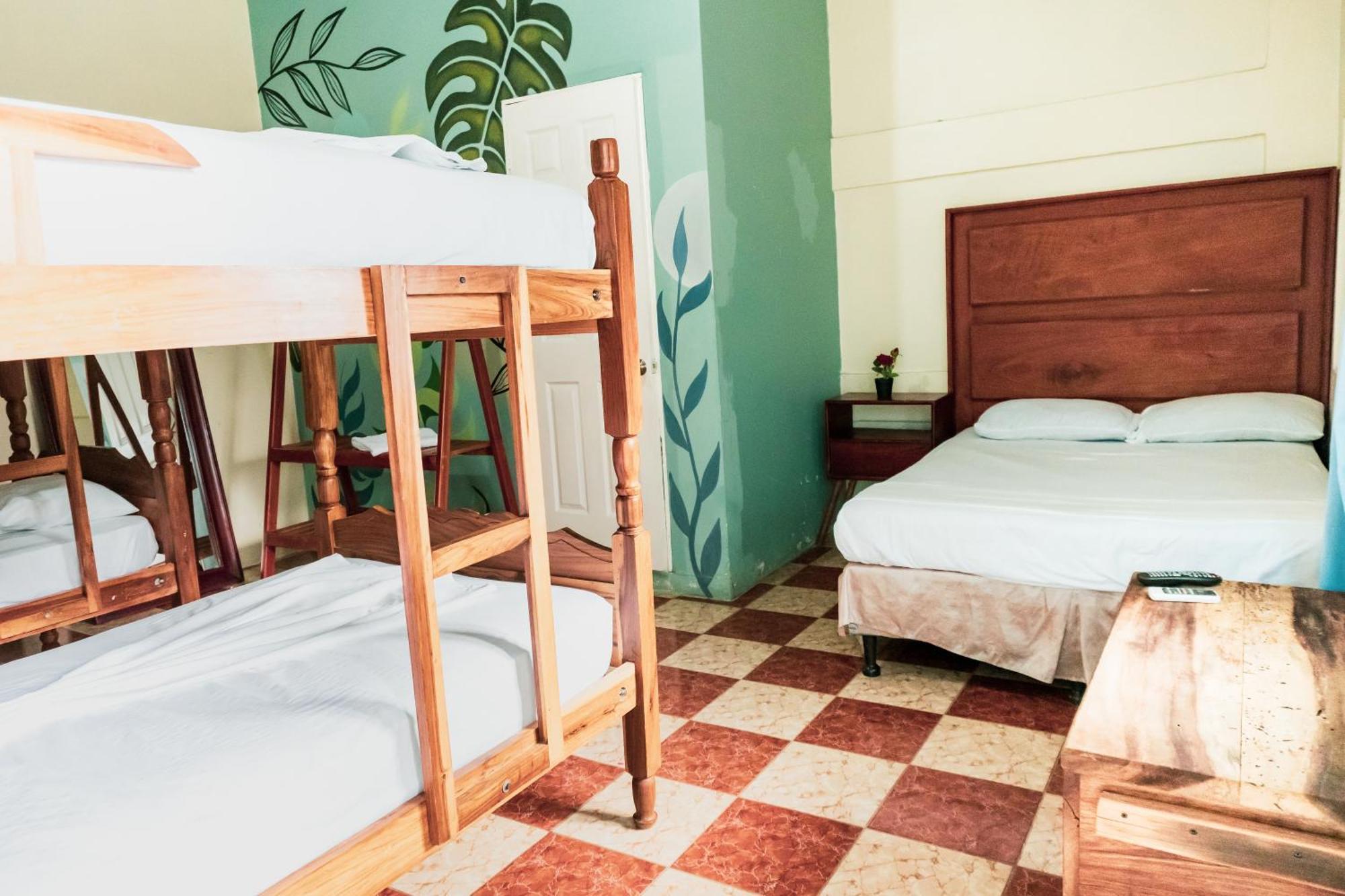 Hostal Eden 모요갈파 외부 사진