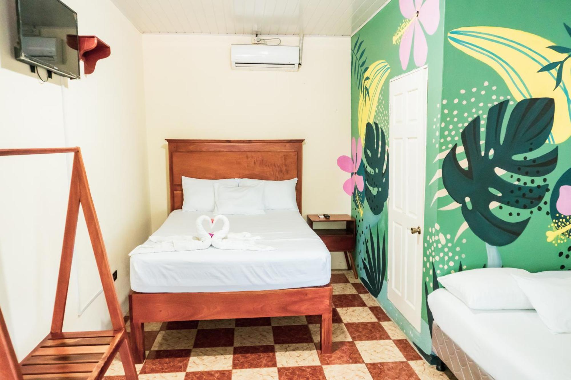 Hostal Eden 모요갈파 외부 사진