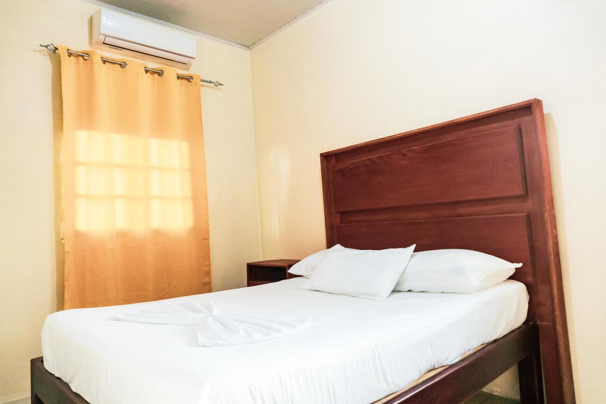 Hostal Eden 모요갈파 외부 사진