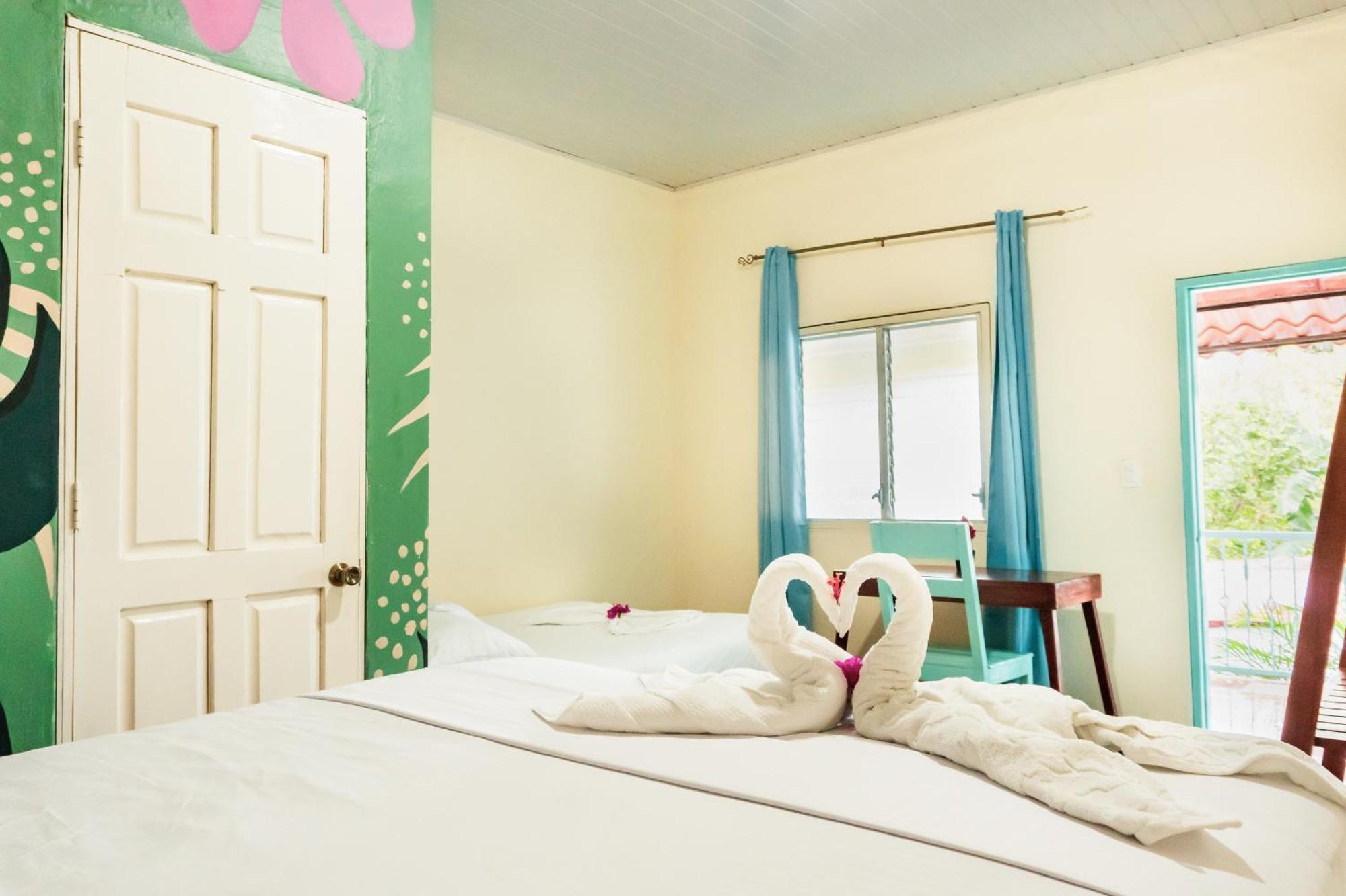 Hostal Eden 모요갈파 외부 사진